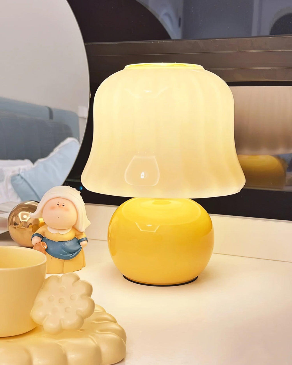 Luxury Cream Mushroom Table Lamp