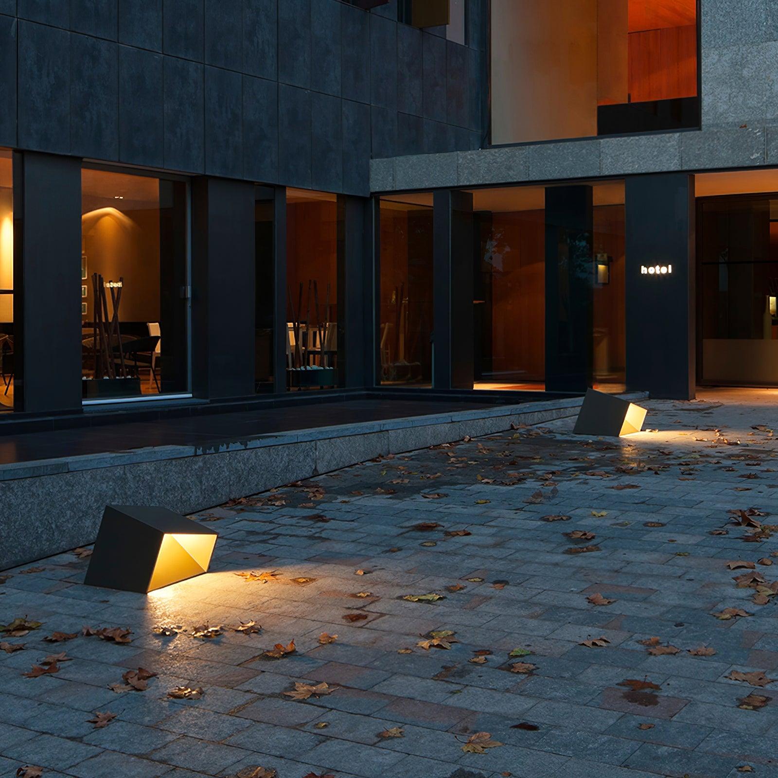 Nox Cube Outdoor Light
