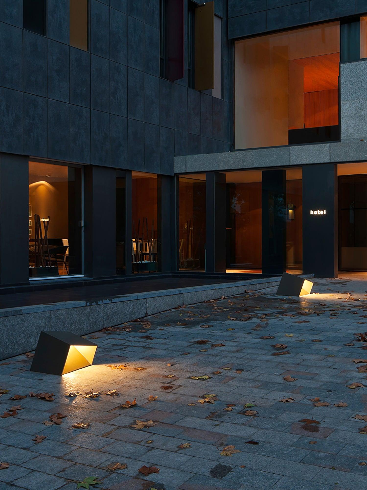 Nox Cube Outdoor Light