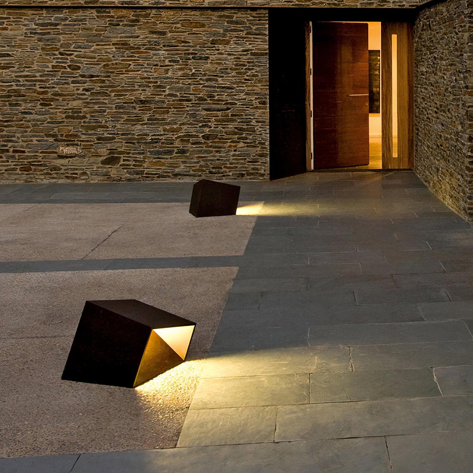 Nox Cube Outdoor Light