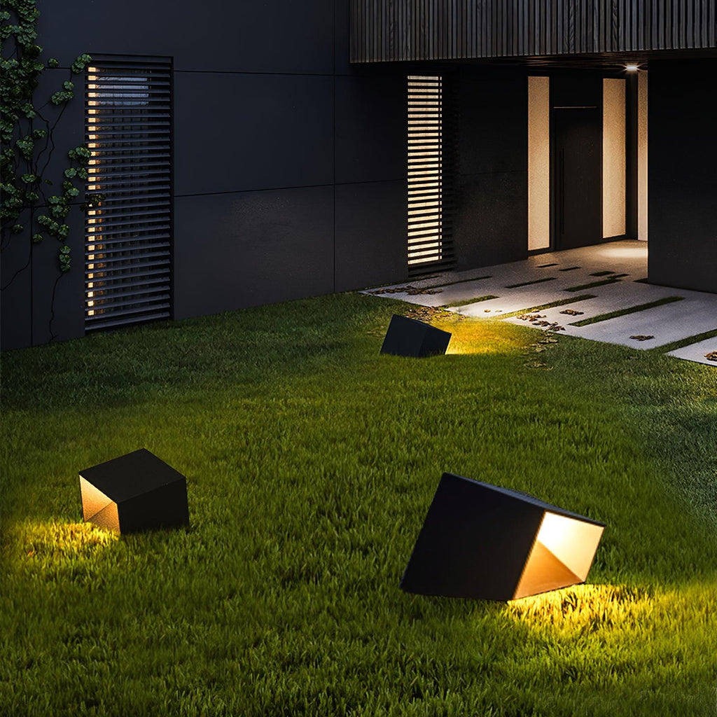 Nox Cube Outdoor Light