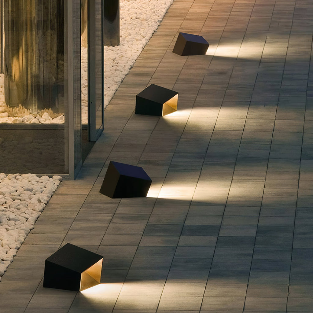Nox Cube Outdoor Light