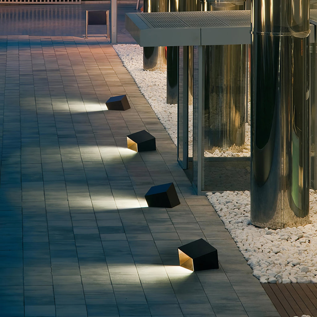 Nox Cube Outdoor Light