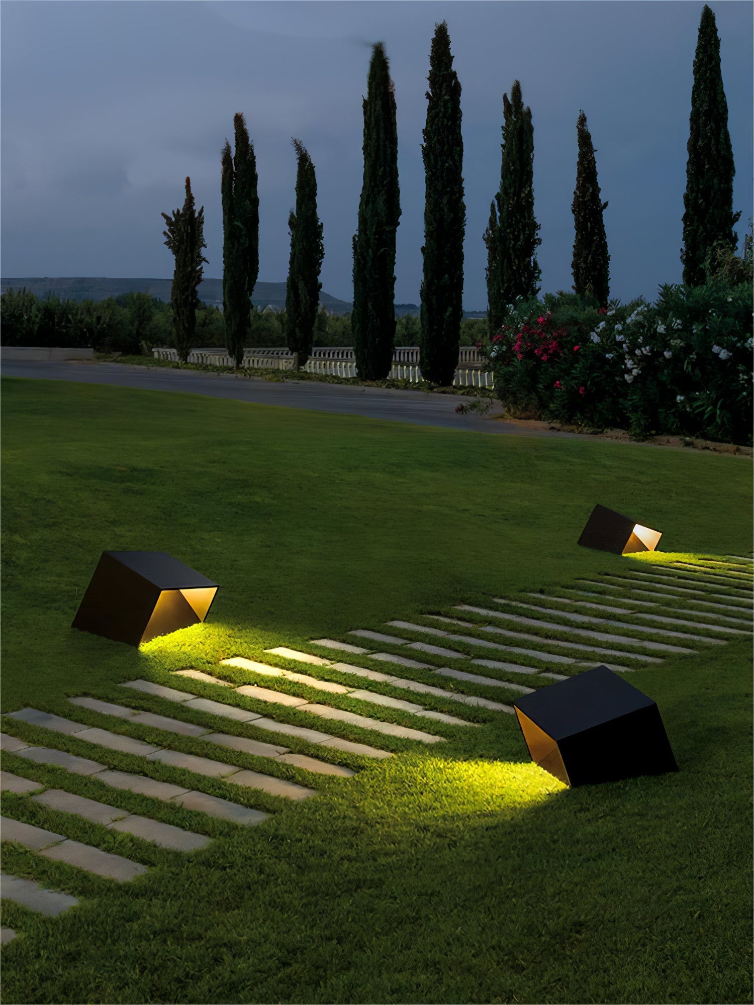 Nox Cube Outdoor Light