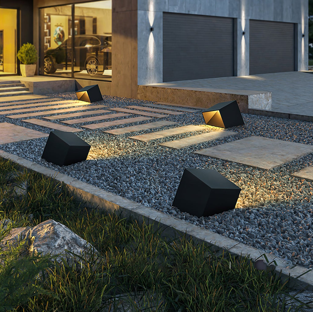 Nox Cube Outdoor Light