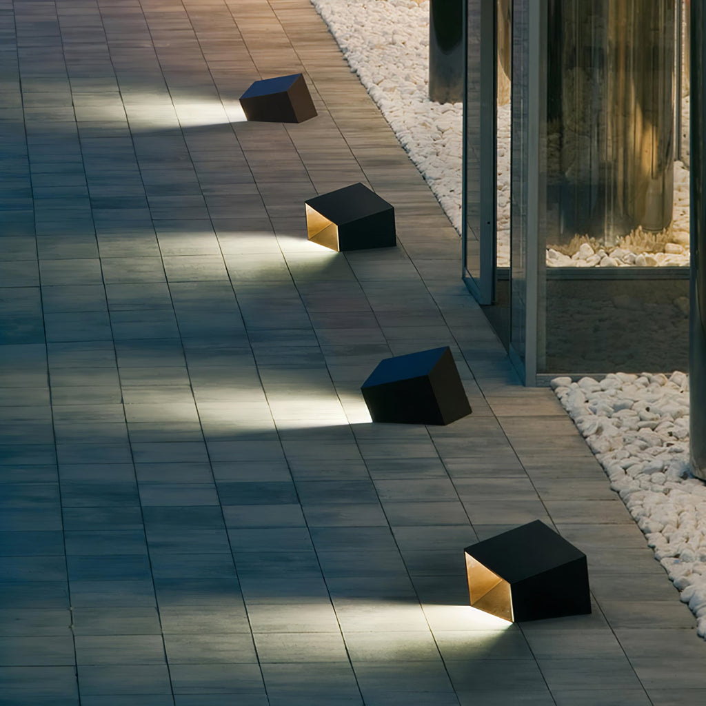 Nox Cube Outdoor Light