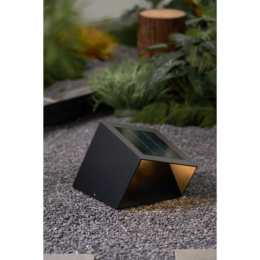 Nox Cube Solar Outdoor Light