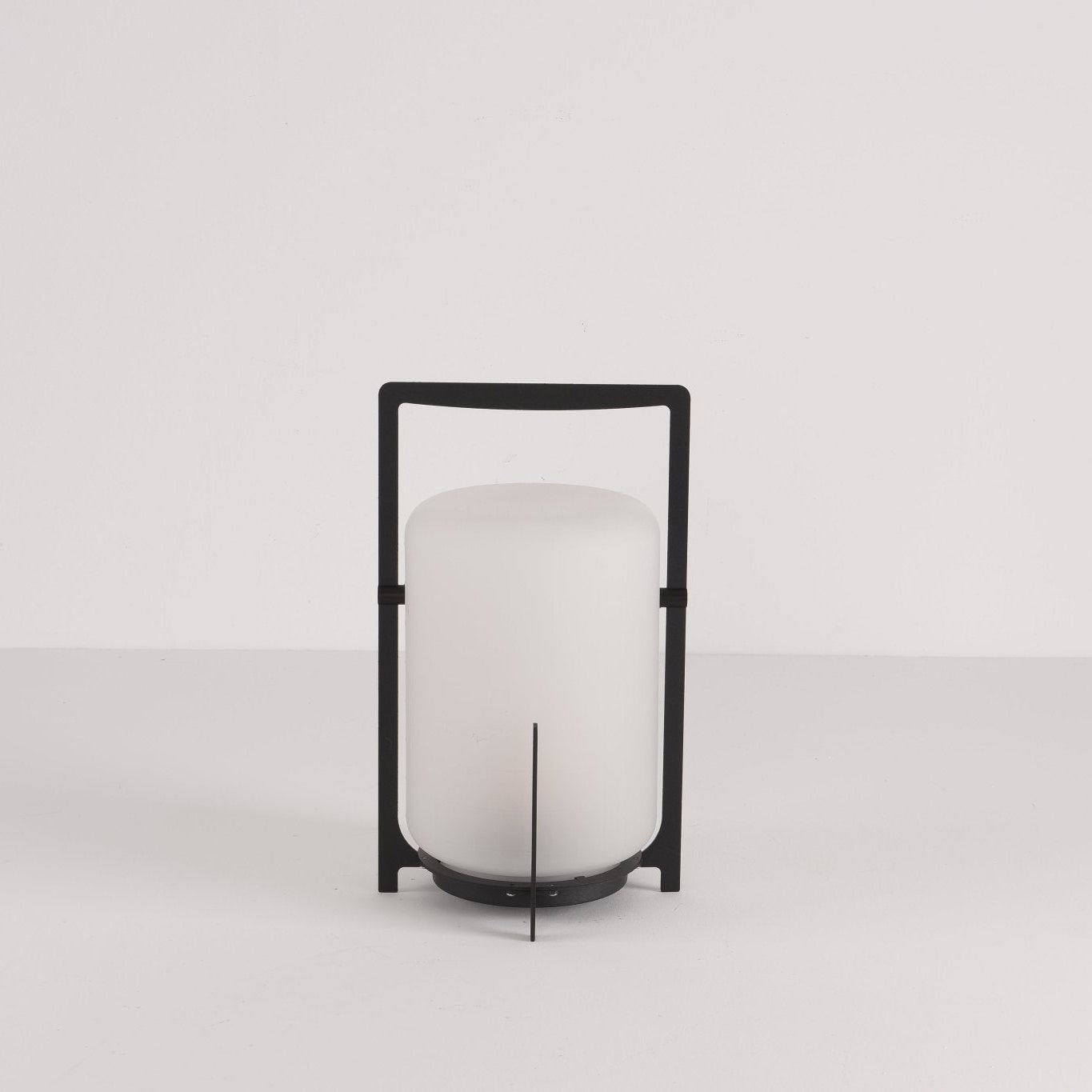 Arcus Minimal Outdoor Lamp