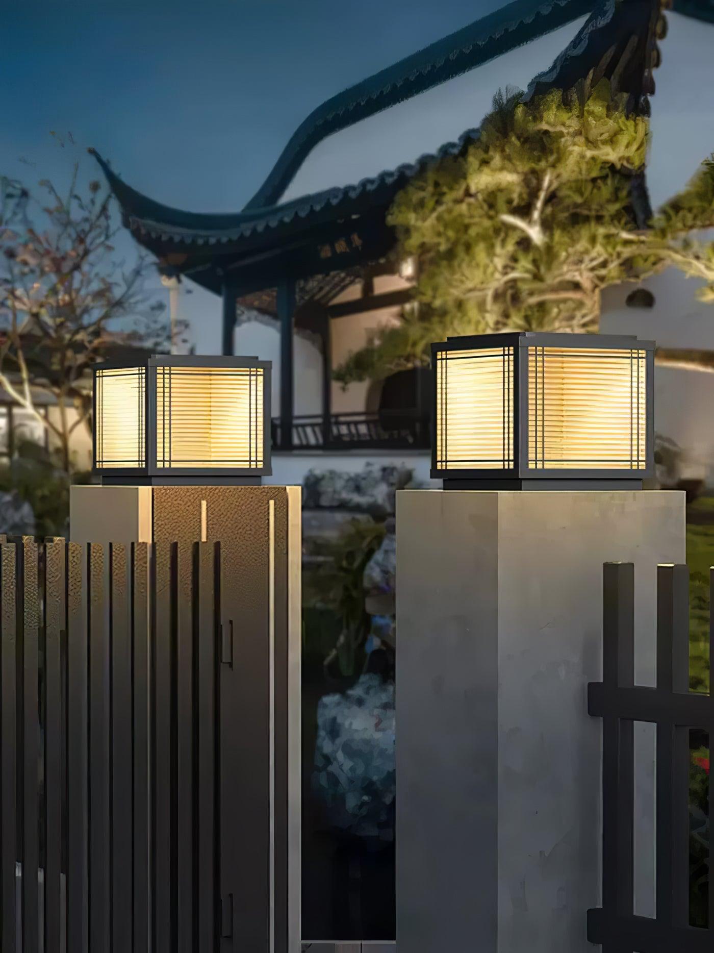 Solis Glass Box Light