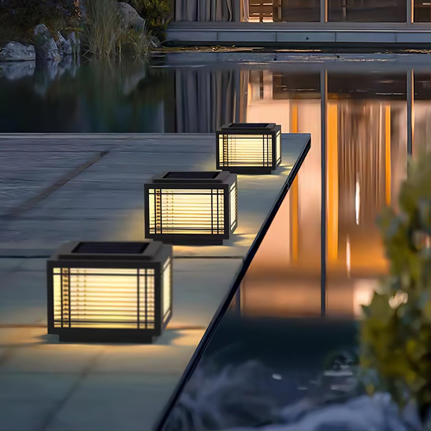 Solis Glass Box Light