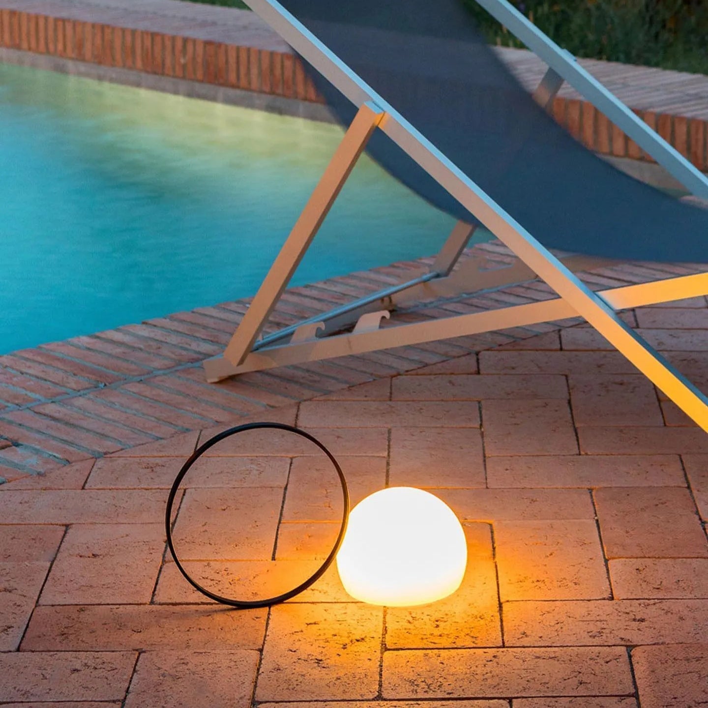 Dome Orbit Portable Lamp