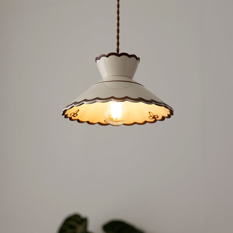 Festonia Ceramic Pendant Light