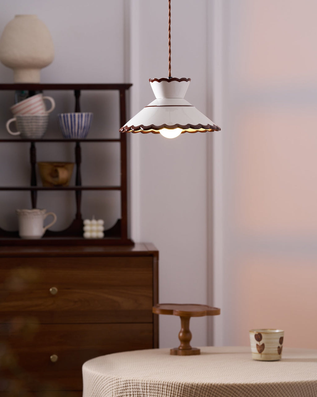 Festonia Ceramic Pendant Light