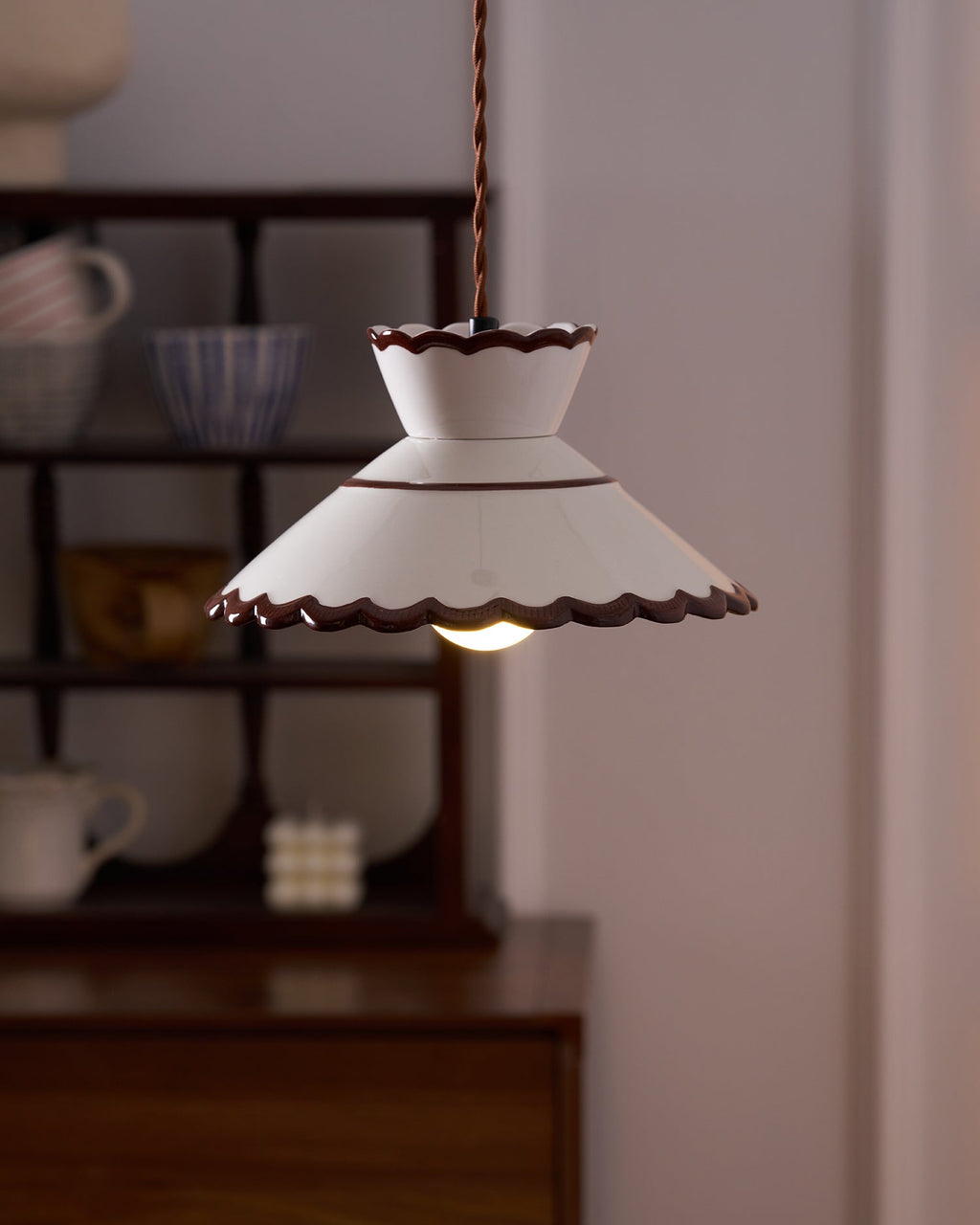 Festonia Ceramic Pendant Light
