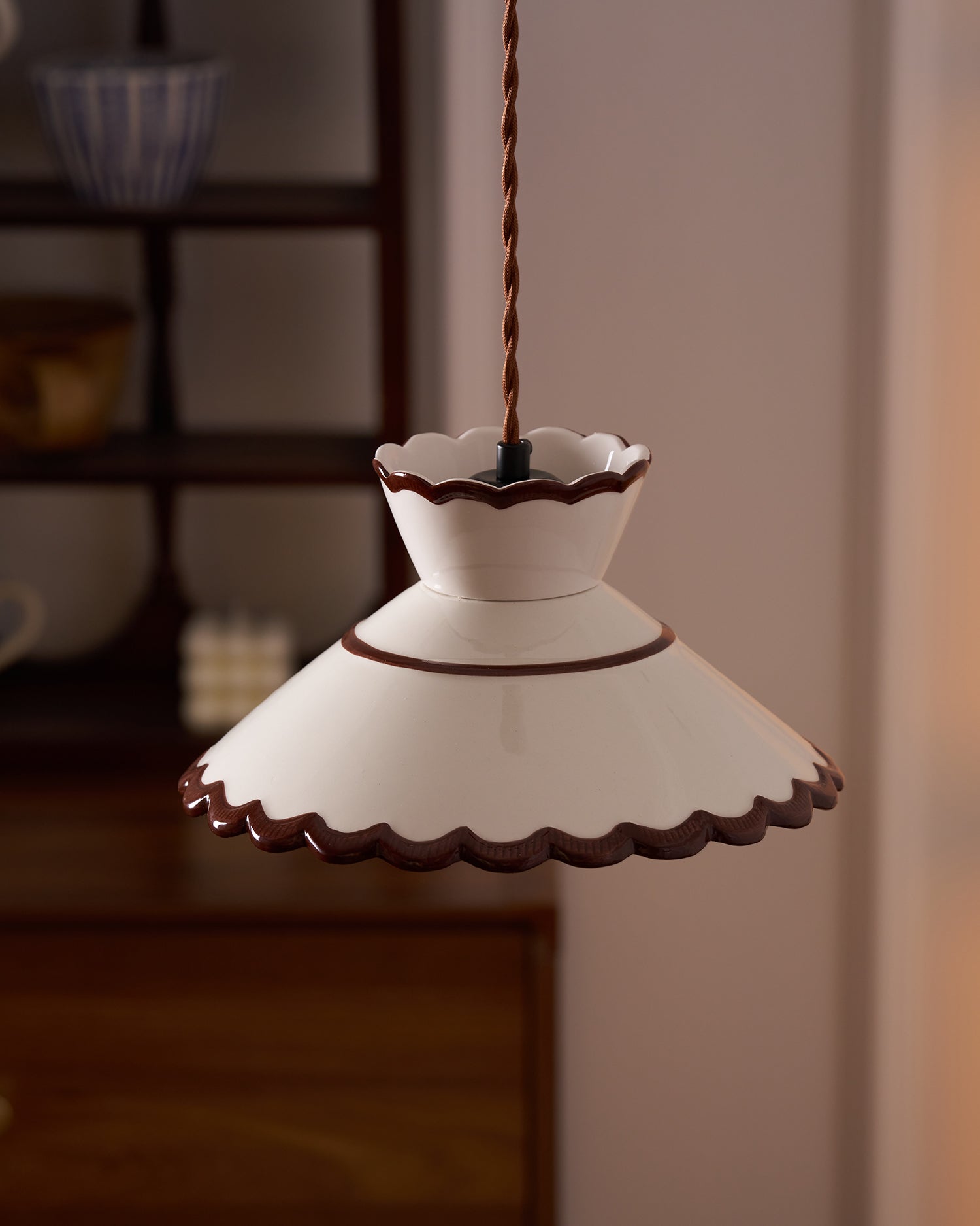 Festonia Ceramic Pendant Light