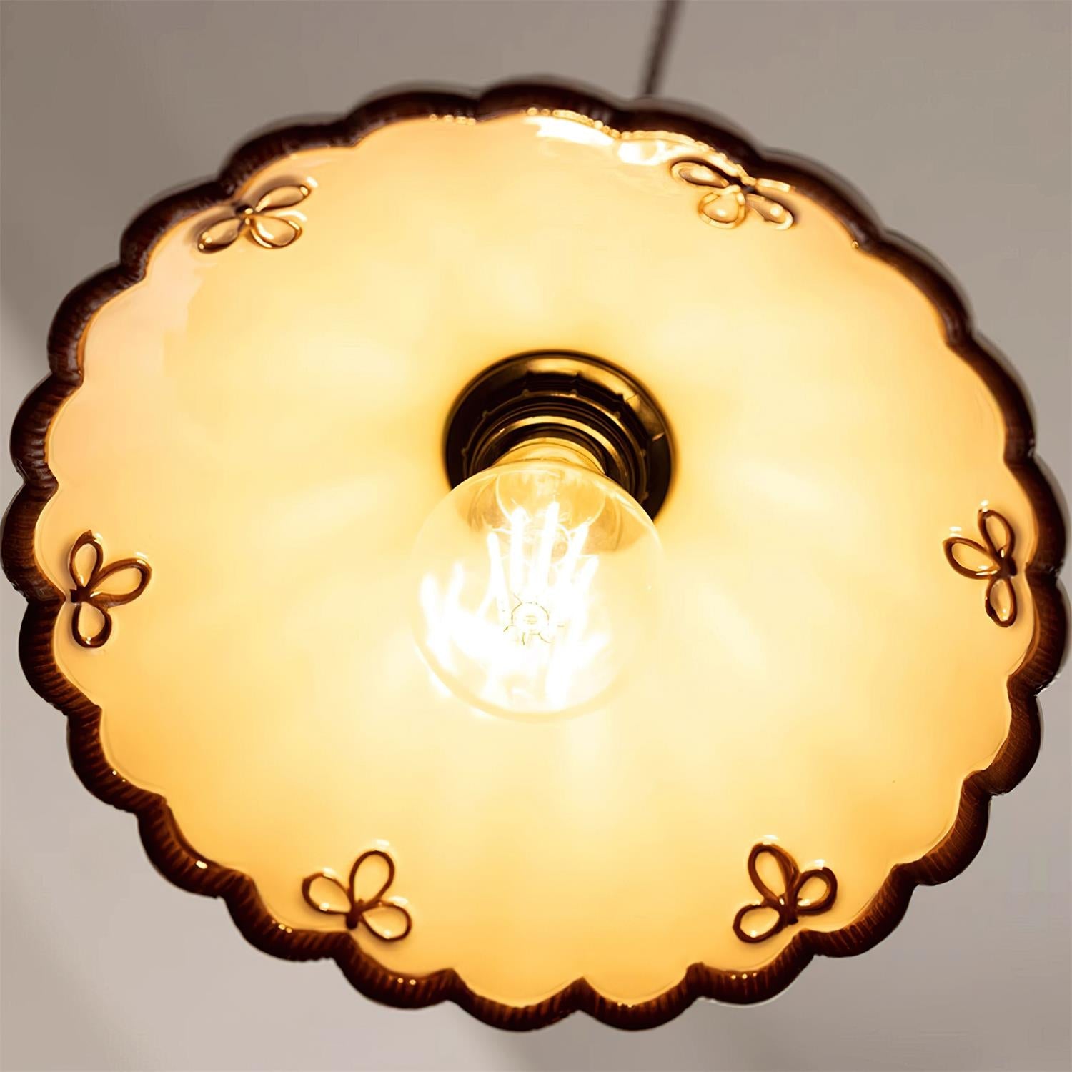 Festonia Ceramic Pendant Light