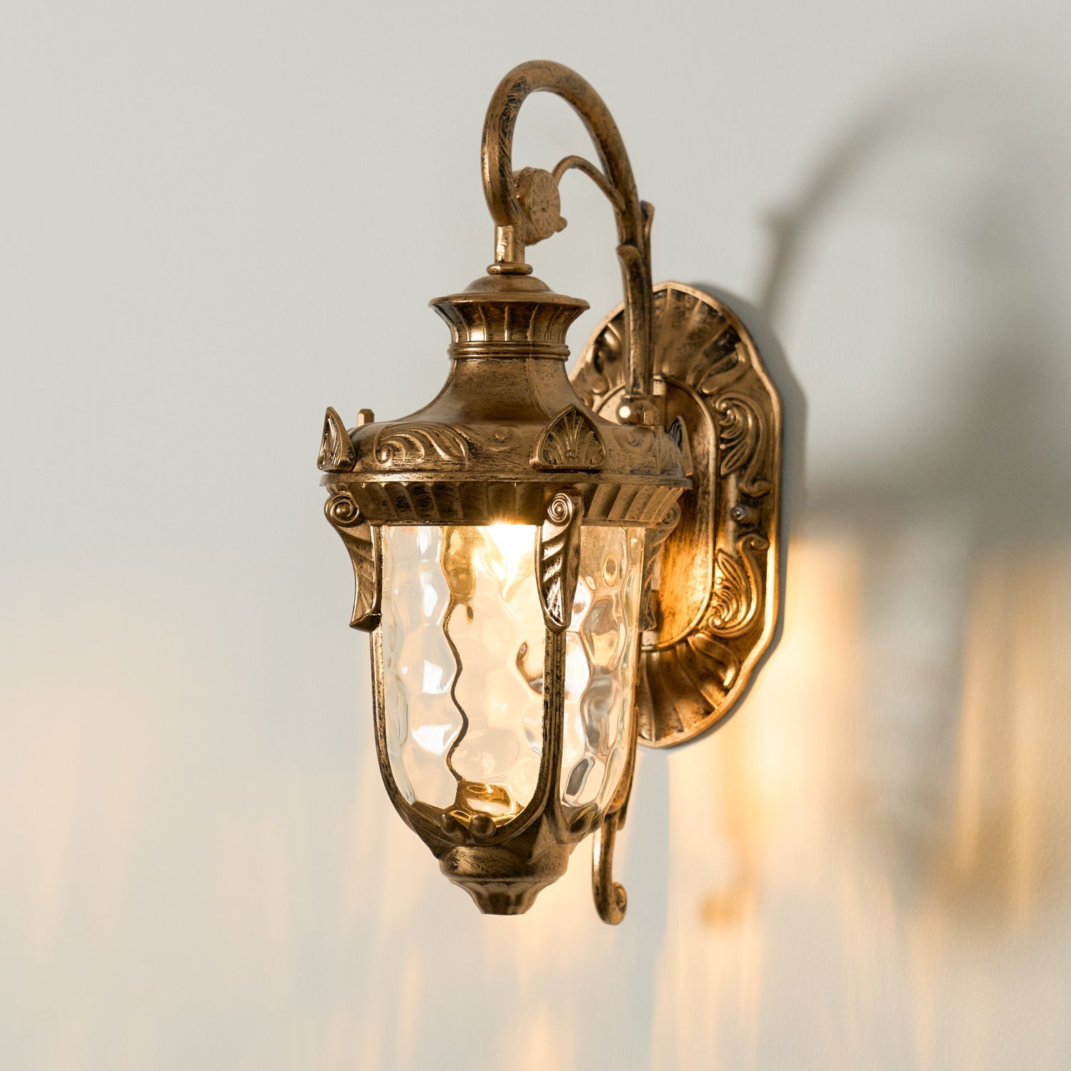 Heritage Corrugated Glass Wall Light
