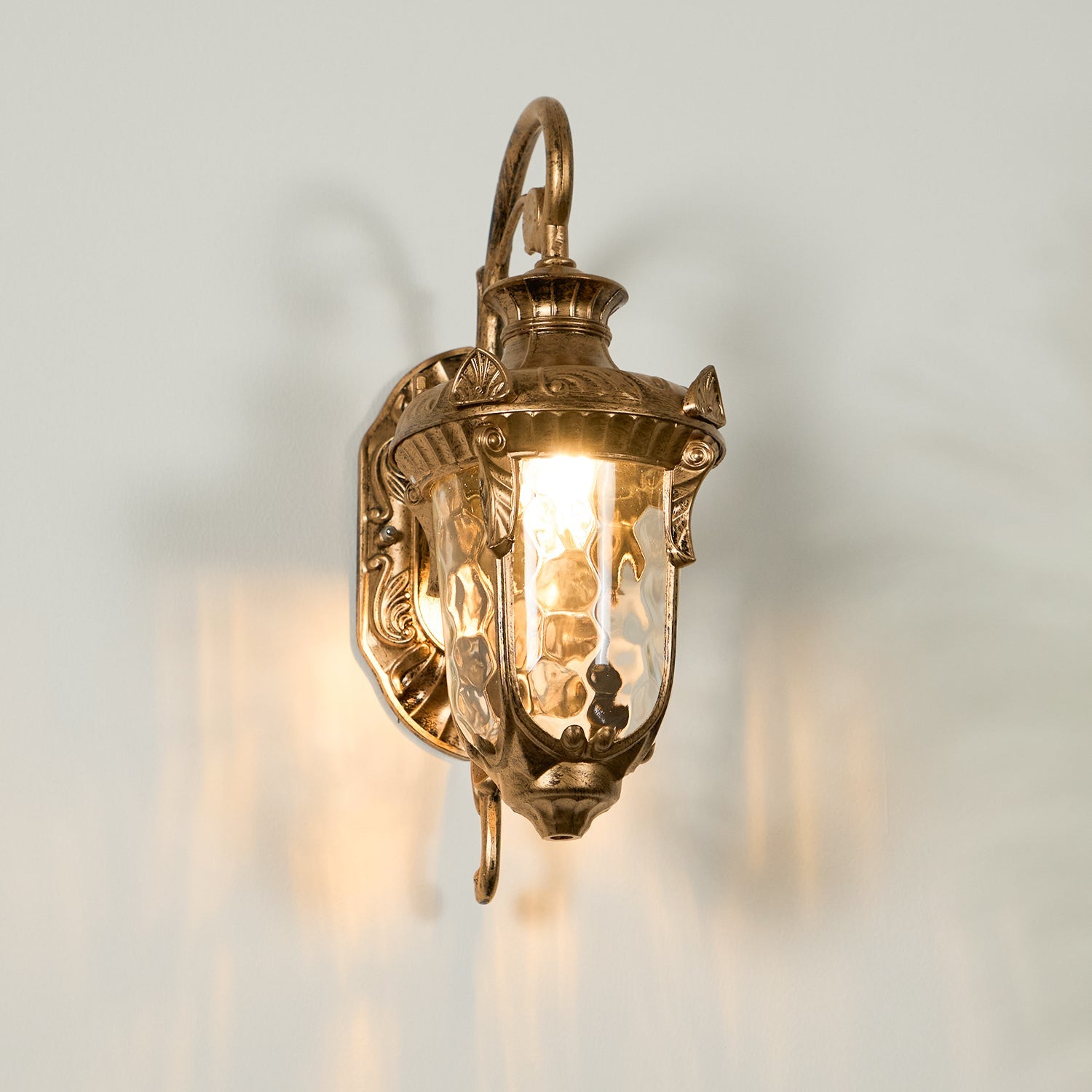 Heritage Corrugated Glass Wall Light