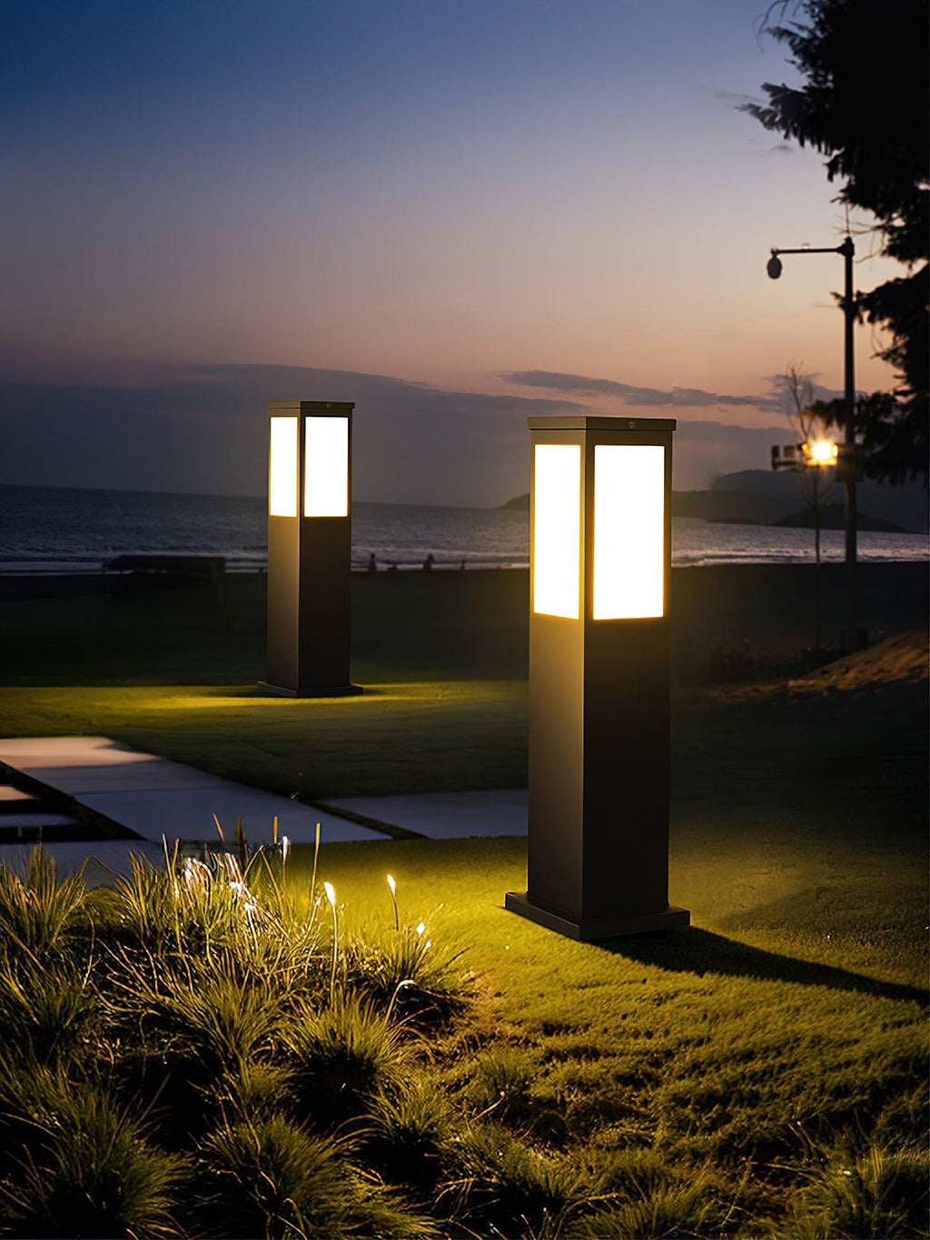 Kuzco Minimal Solar Path Light