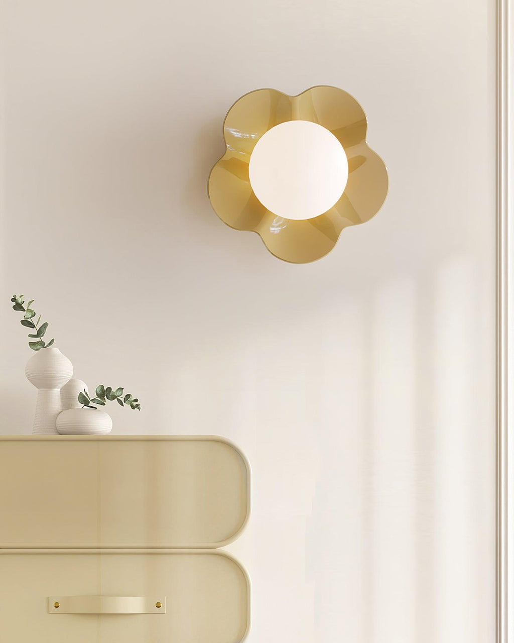 La Fleur Floral Wall Sconce