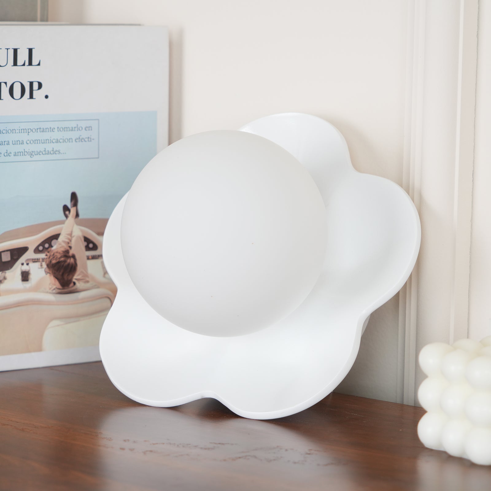 La Fleur Floral Wall Sconce