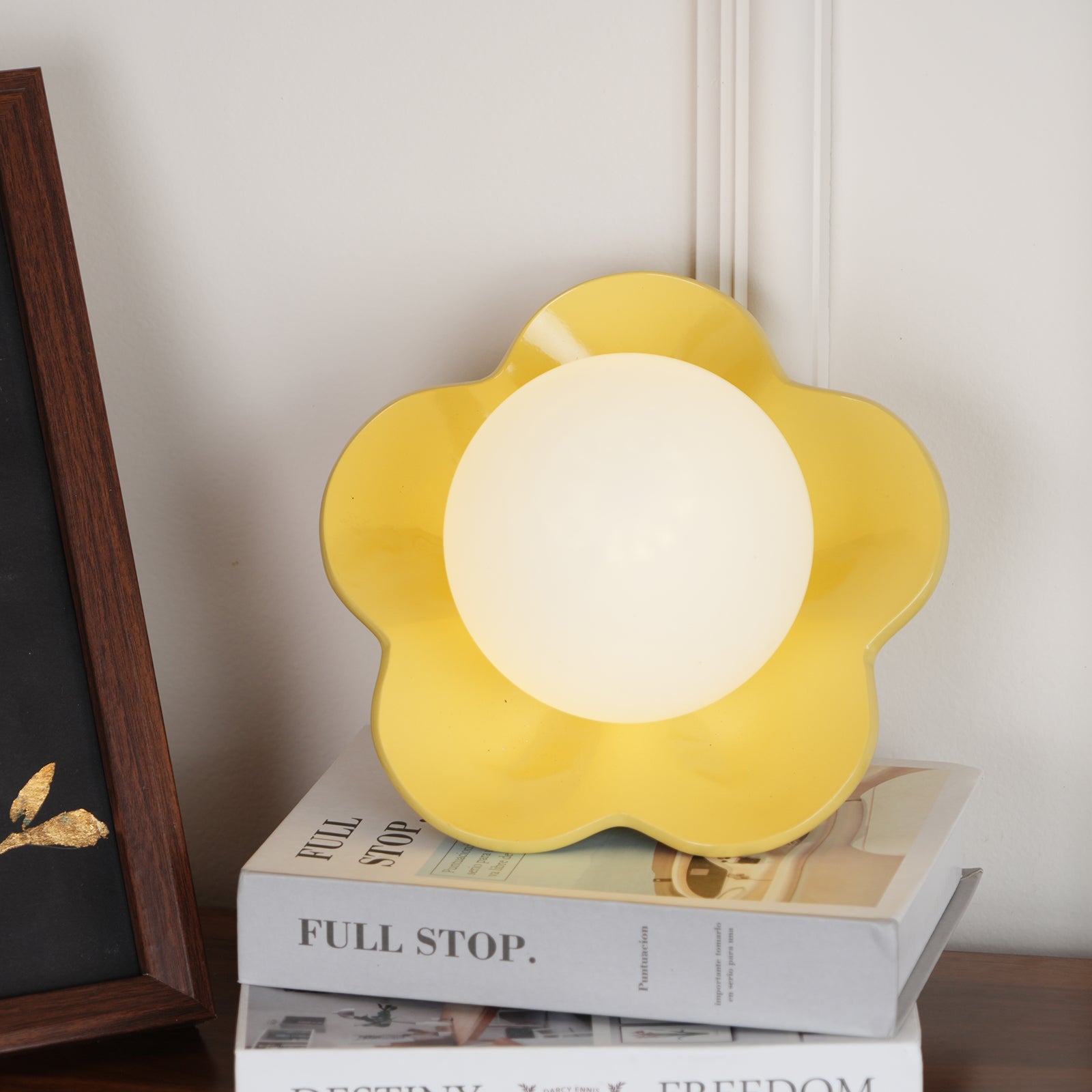 La Fleur Floral Wall Sconce