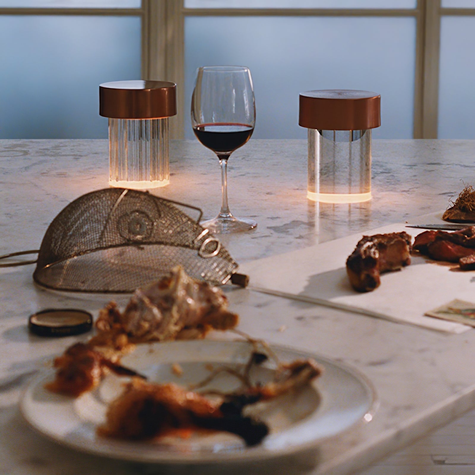 Vanta Glass Cylinder Table Lamp