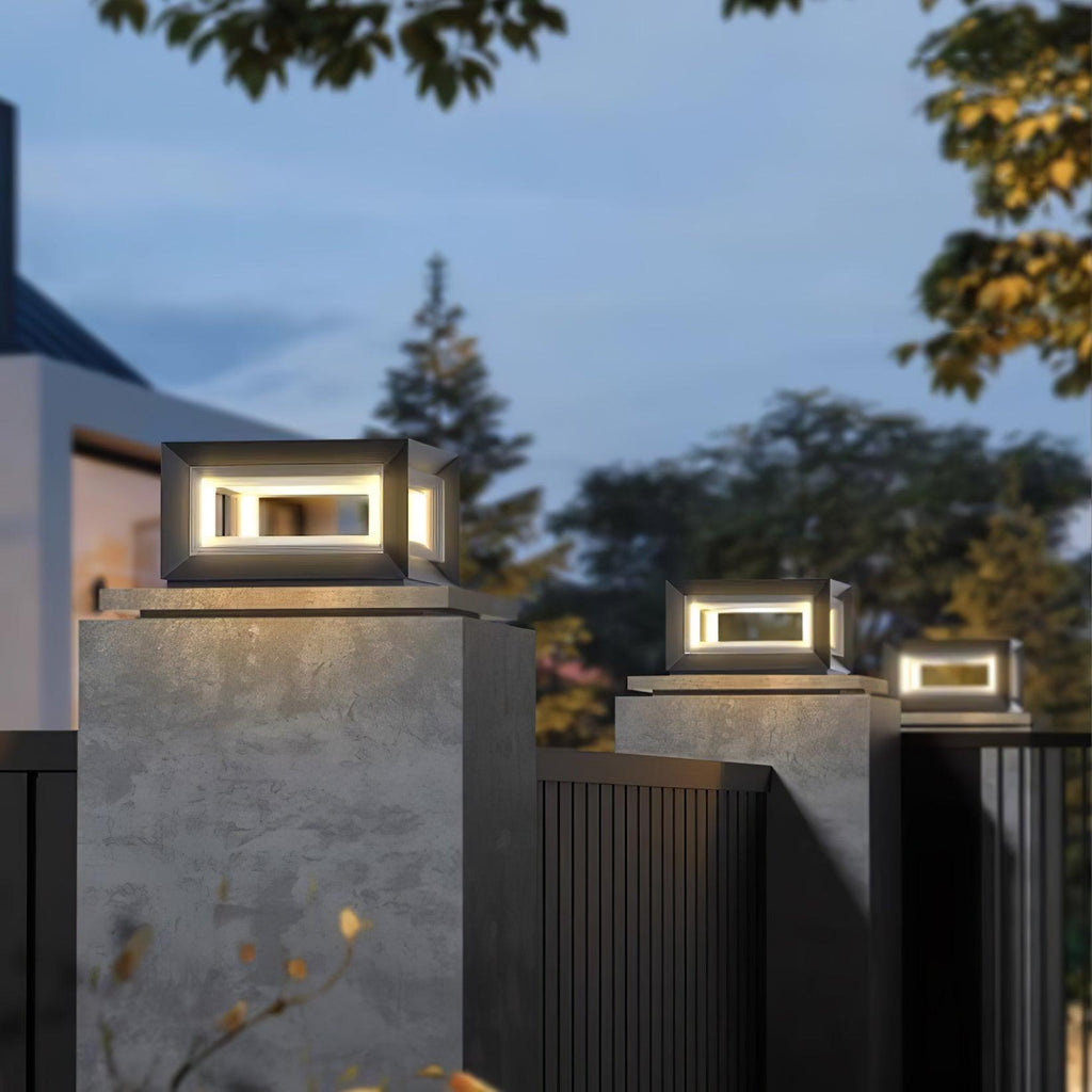 Meridian Cube Path Light