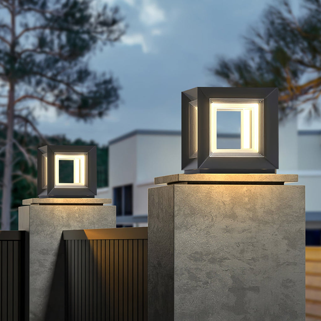 Meridian Cube Path Light