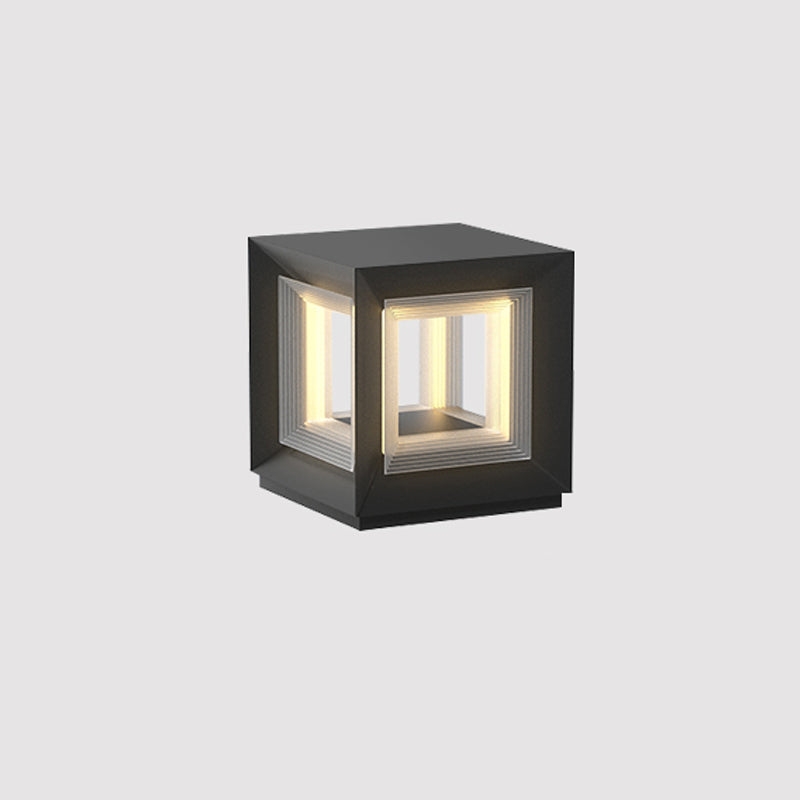 Meridian Cube Path Light