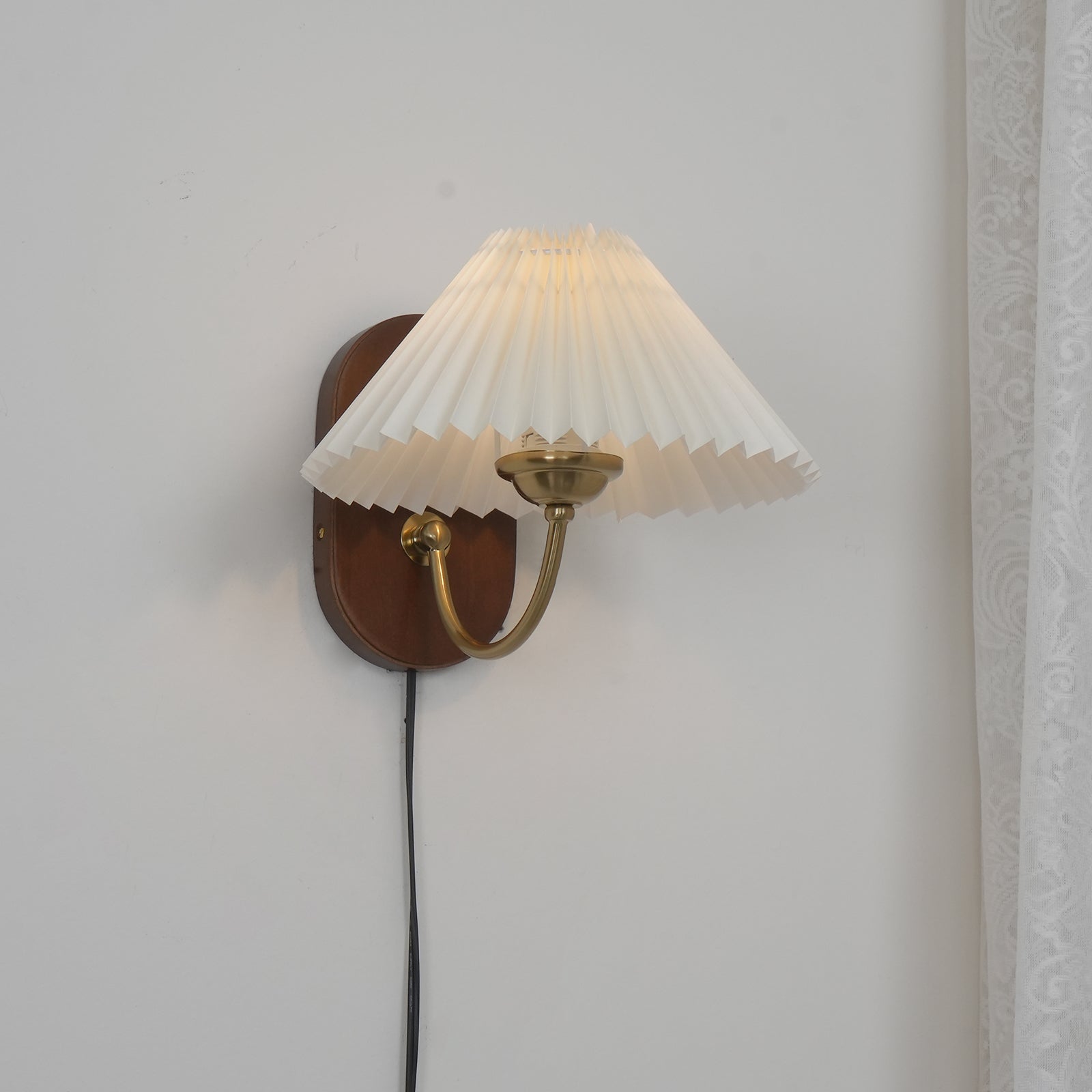 Louise Plug-In Wall Sconce