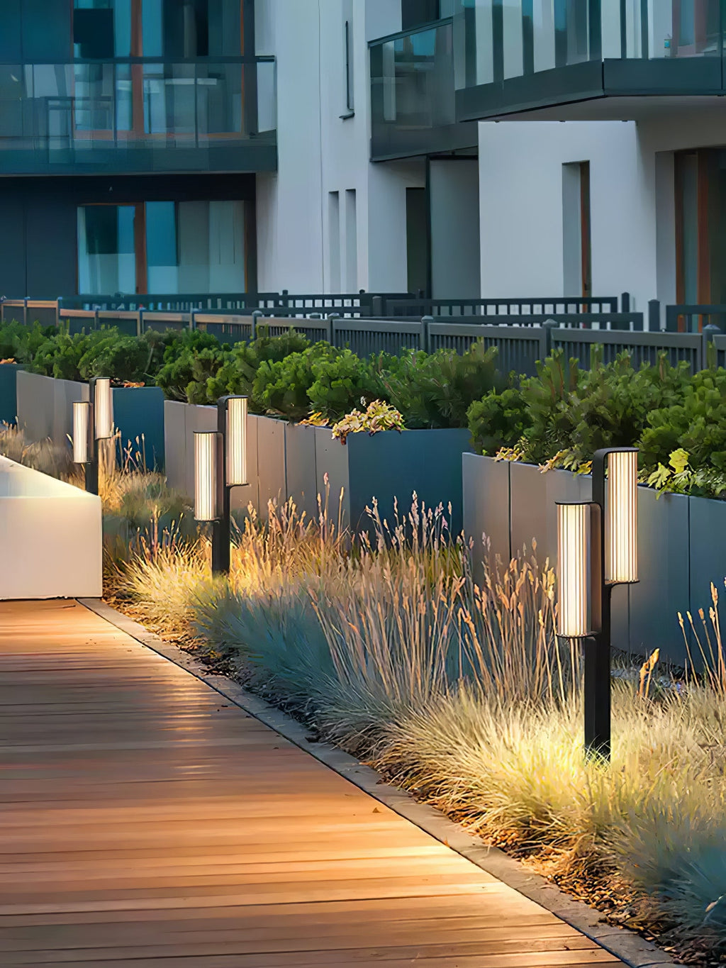 Lumo Arc Duo Architectural Post Light