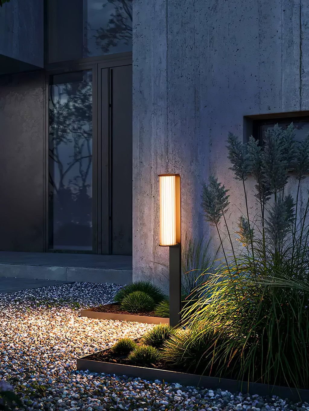 Lumo Arc Duo Architectural Post Light
