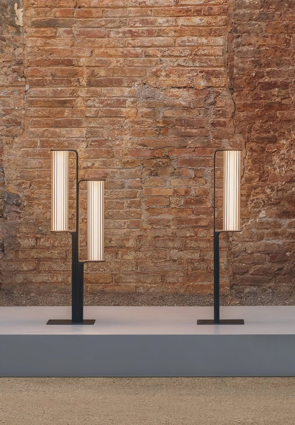 Lumo Arc Duo Architectural Post Light