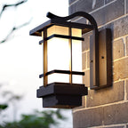 Madison Heritage Lantern Wall Light