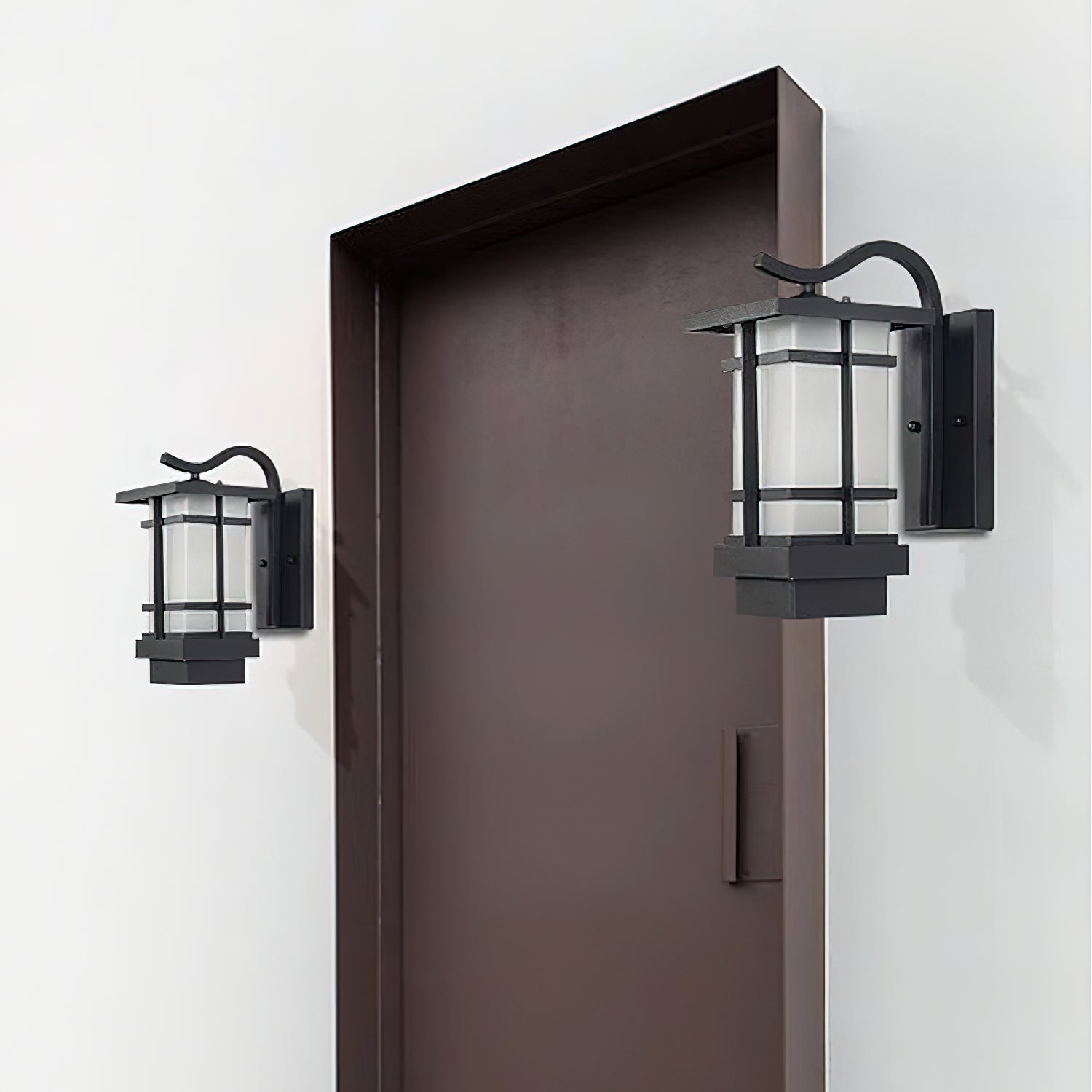 Madison Heritage Lantern Wall Light