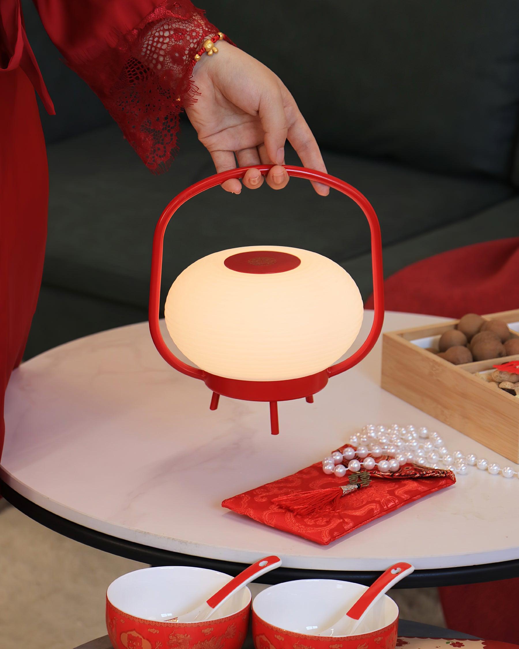 Masker Sculpted Globe Table Light