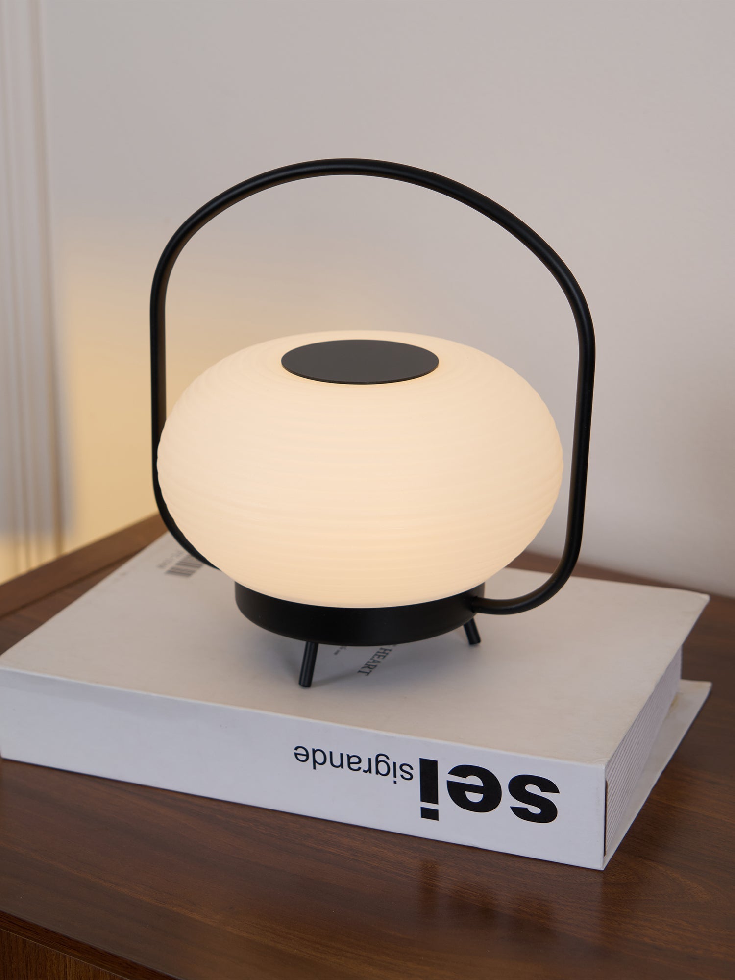 Masker Sculpted Globe Table Light