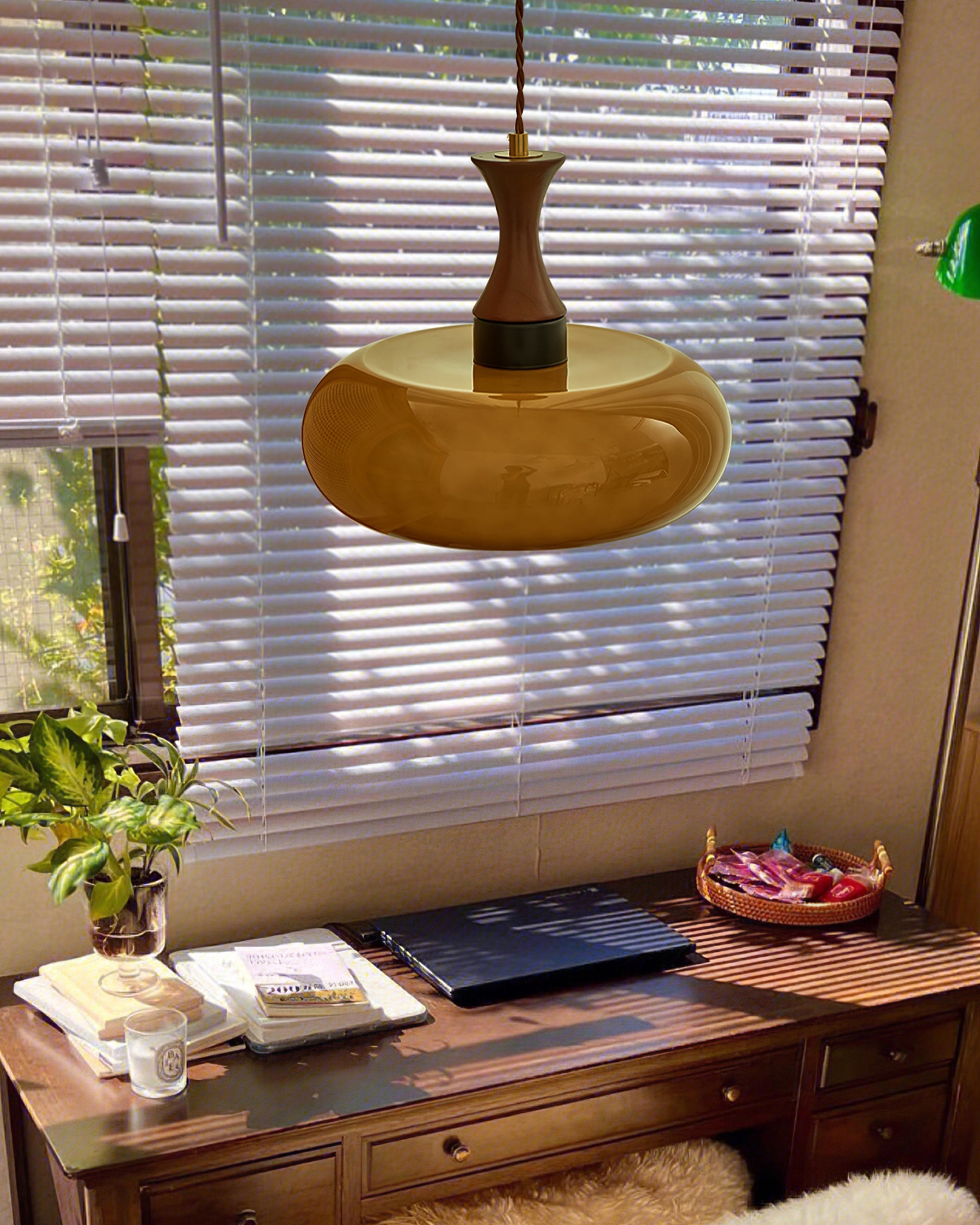 Mayon Glass Pendant Light