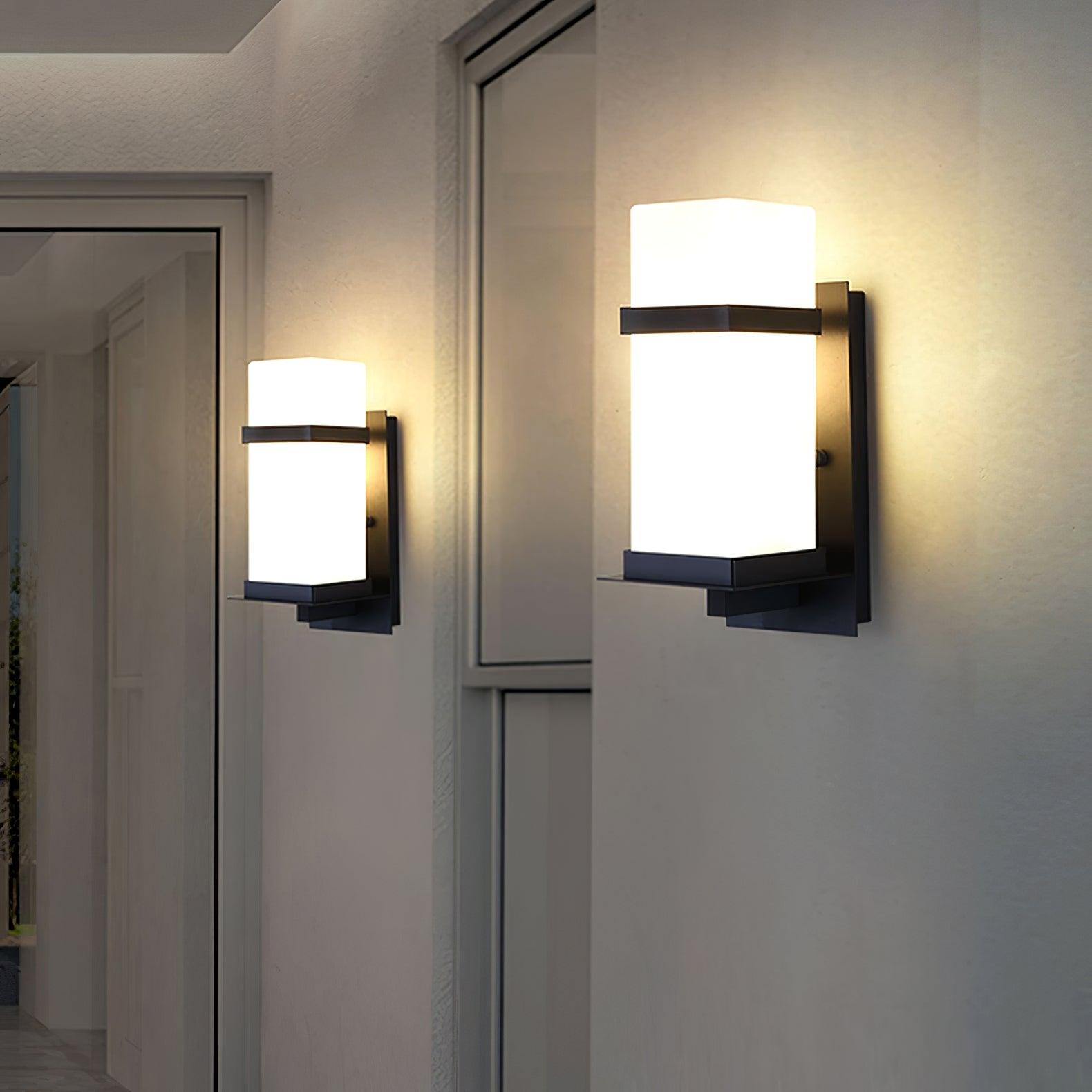 Mcdade Strata Minimal Wall Light