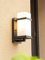 Mcdade Strata Minimal Wall Light