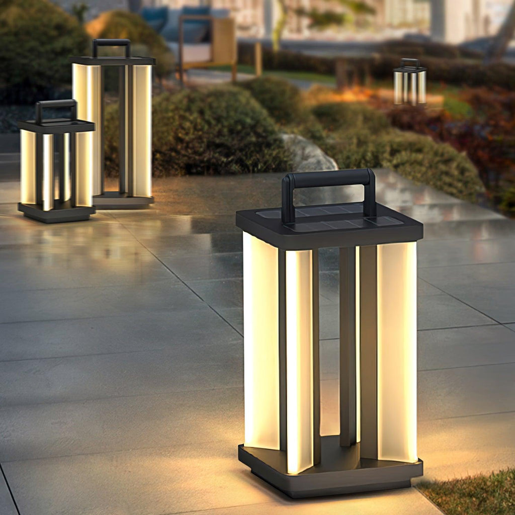 MetroLuxe Minimal Steel Walkway Light