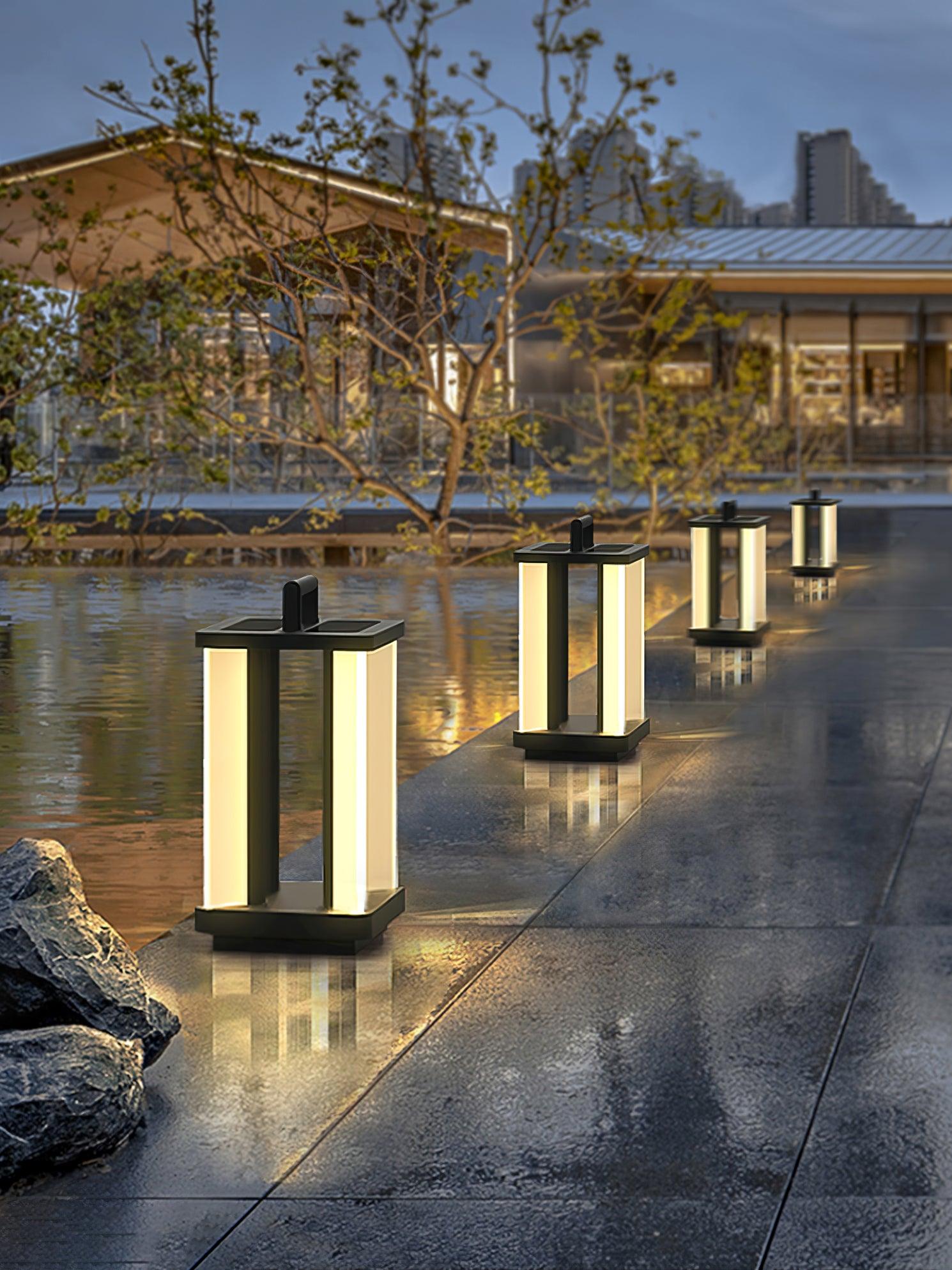 MetroLuxe Minimal Steel Walkway Light