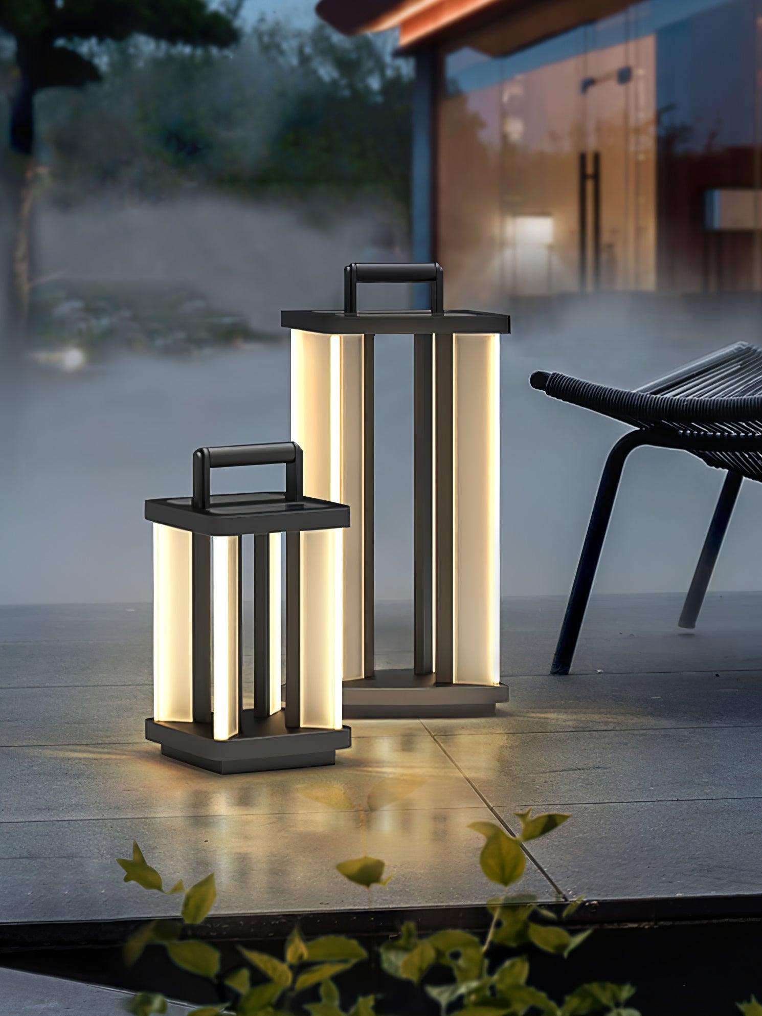 MetroLuxe Minimal Steel Walkway Light