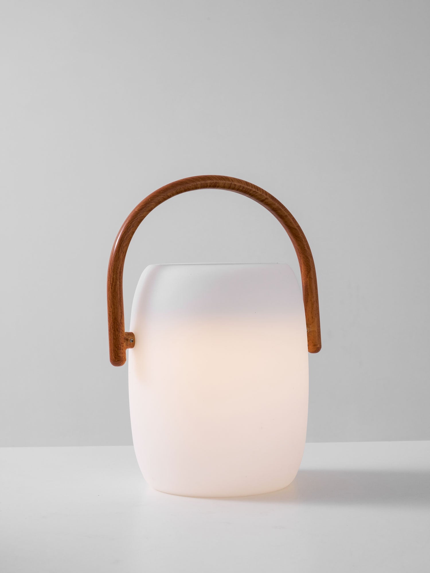 Noria Soft Glow Solar Lantern