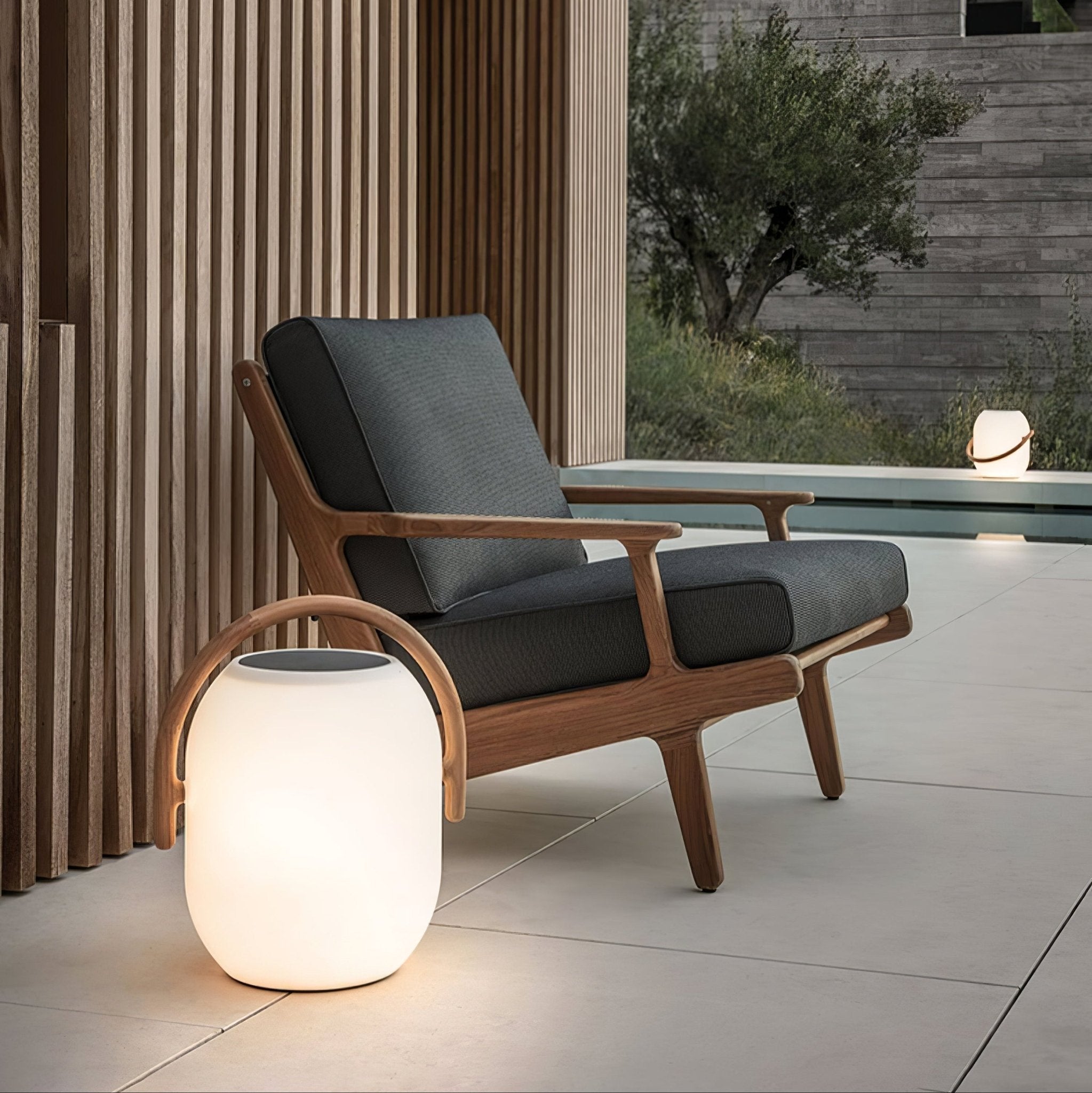 Noria Soft Glow Solar Lantern