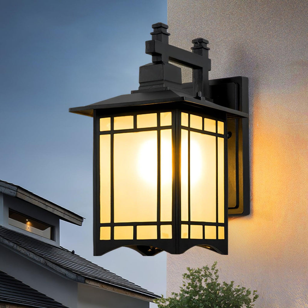 Orm House Minimal Arc Wall Light