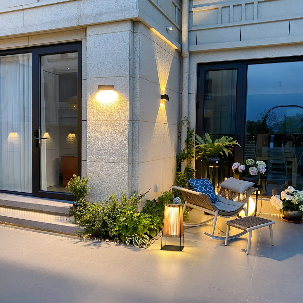Rattan Minimal Post Light