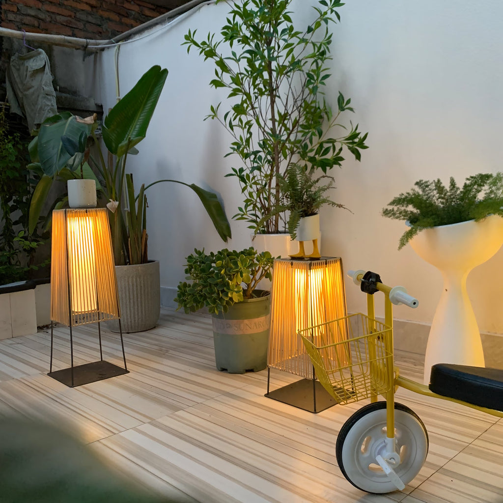 Rattan Minimal Post Light