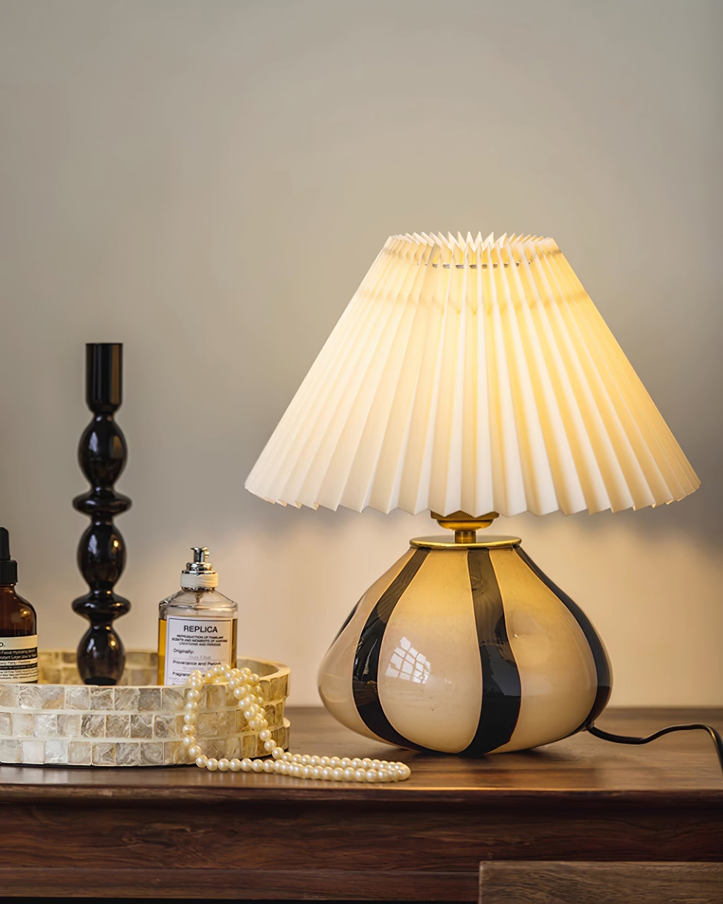 Cavolo Pleated Table Lamp